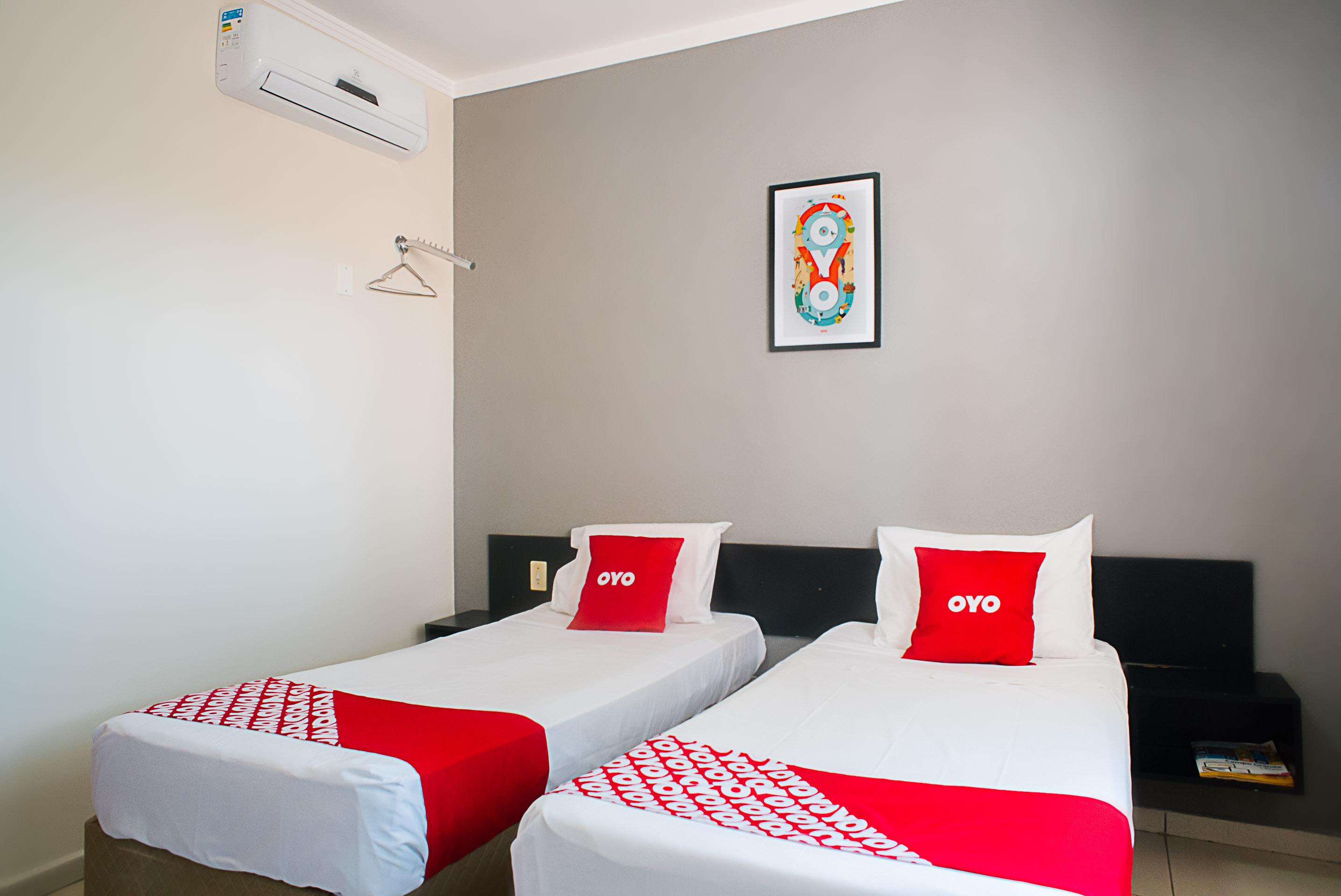 Oyo Cerrado Hotel, Campo Grande Campo Grande  Dış mekan fotoğraf A room at an OYO hotel in India