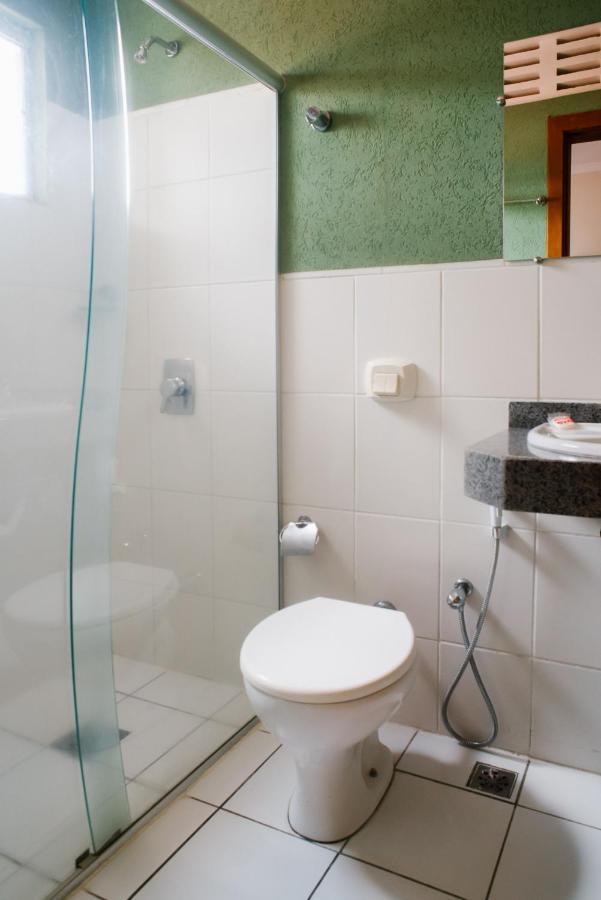 Oyo Cerrado Hotel, Campo Grande Campo Grande  Dış mekan fotoğraf Bathroom with shower cubicle